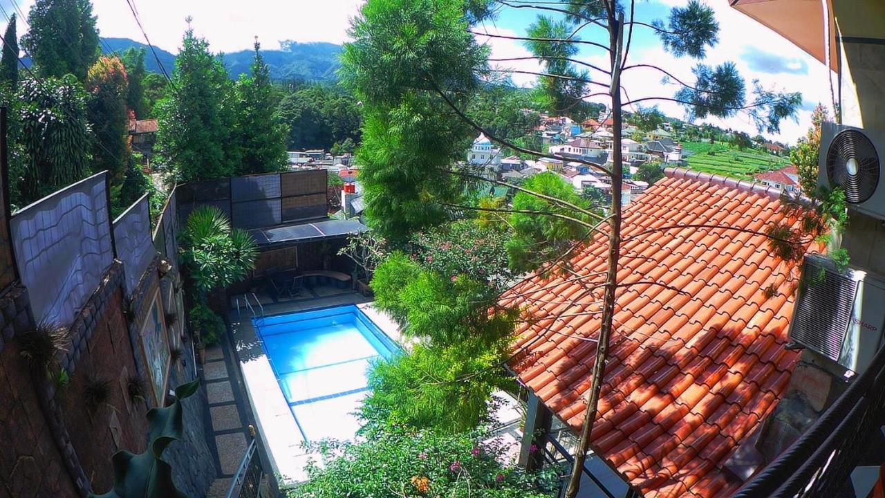Villa Dira Bogor Exterior photo